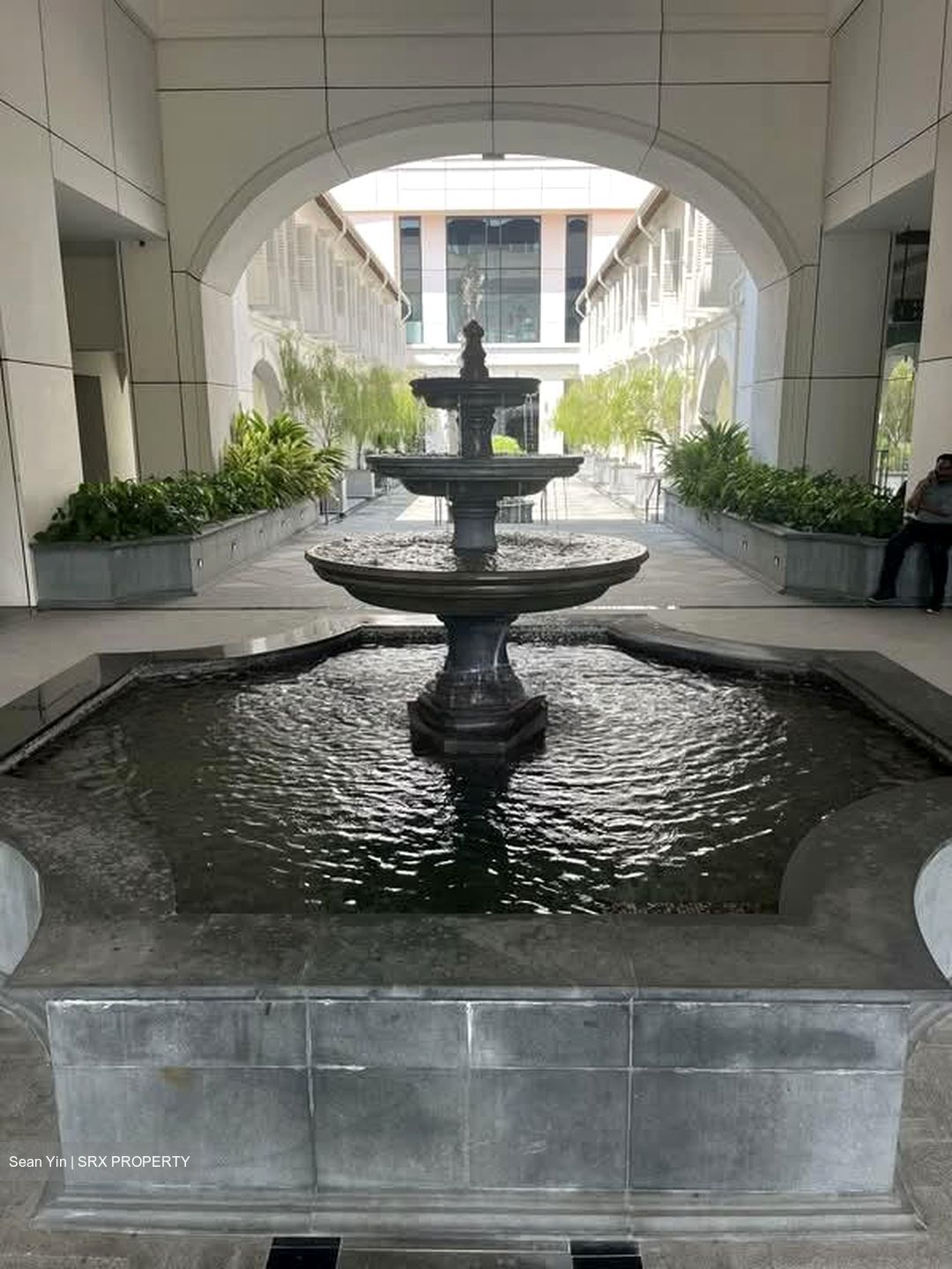City Hall Square (D6), Retail #563615441